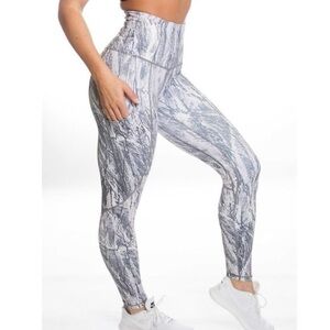 P'tula Chandre Birch Marble Leggings Medium